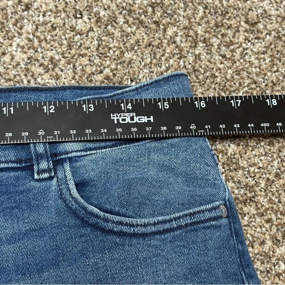 DL1961 Classic Blue Straight Leg Jeans - Picture 4 of 13